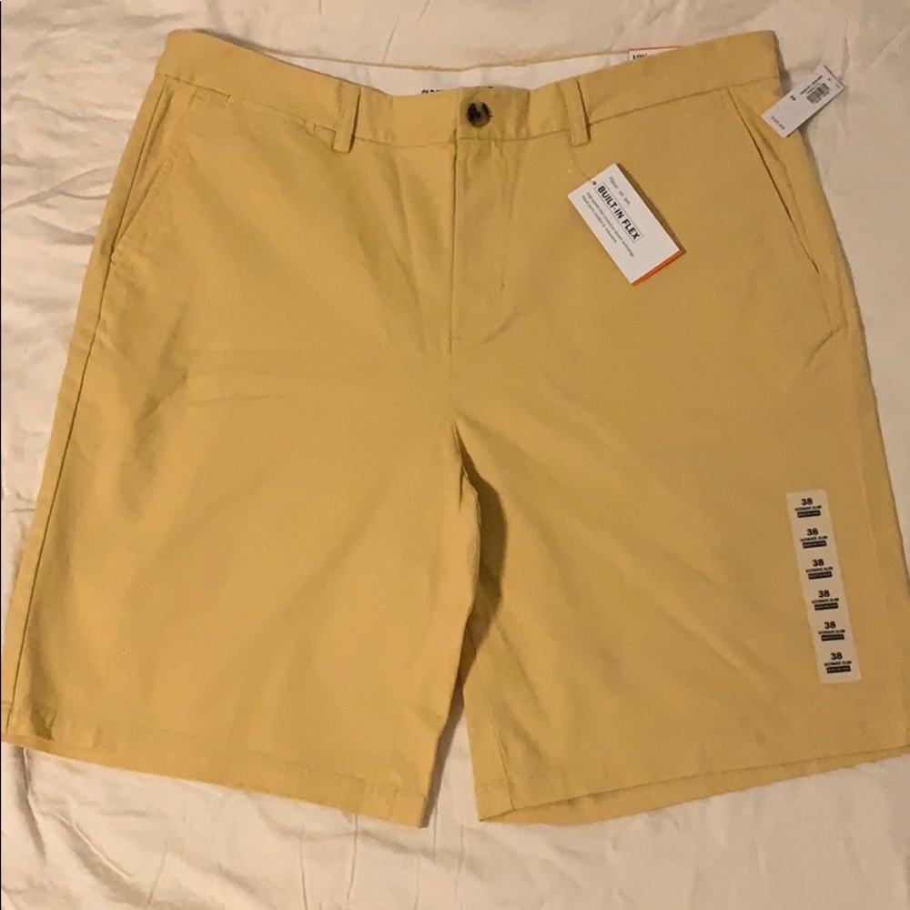 NWT Old Navy Yellow Flat Front Shorts Size 38